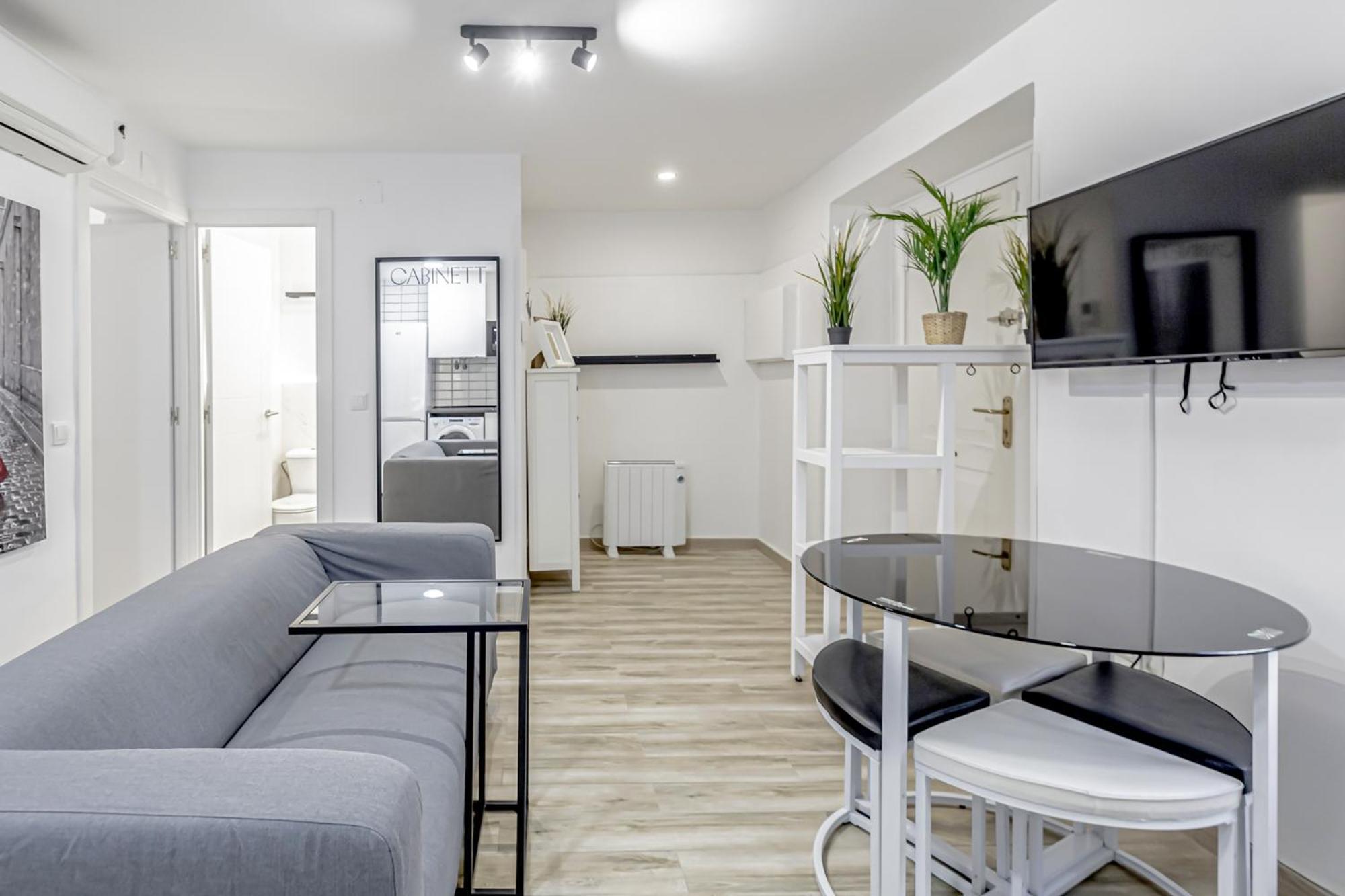 מדריד Apartamentos Pensamiento מראה חיצוני תמונה