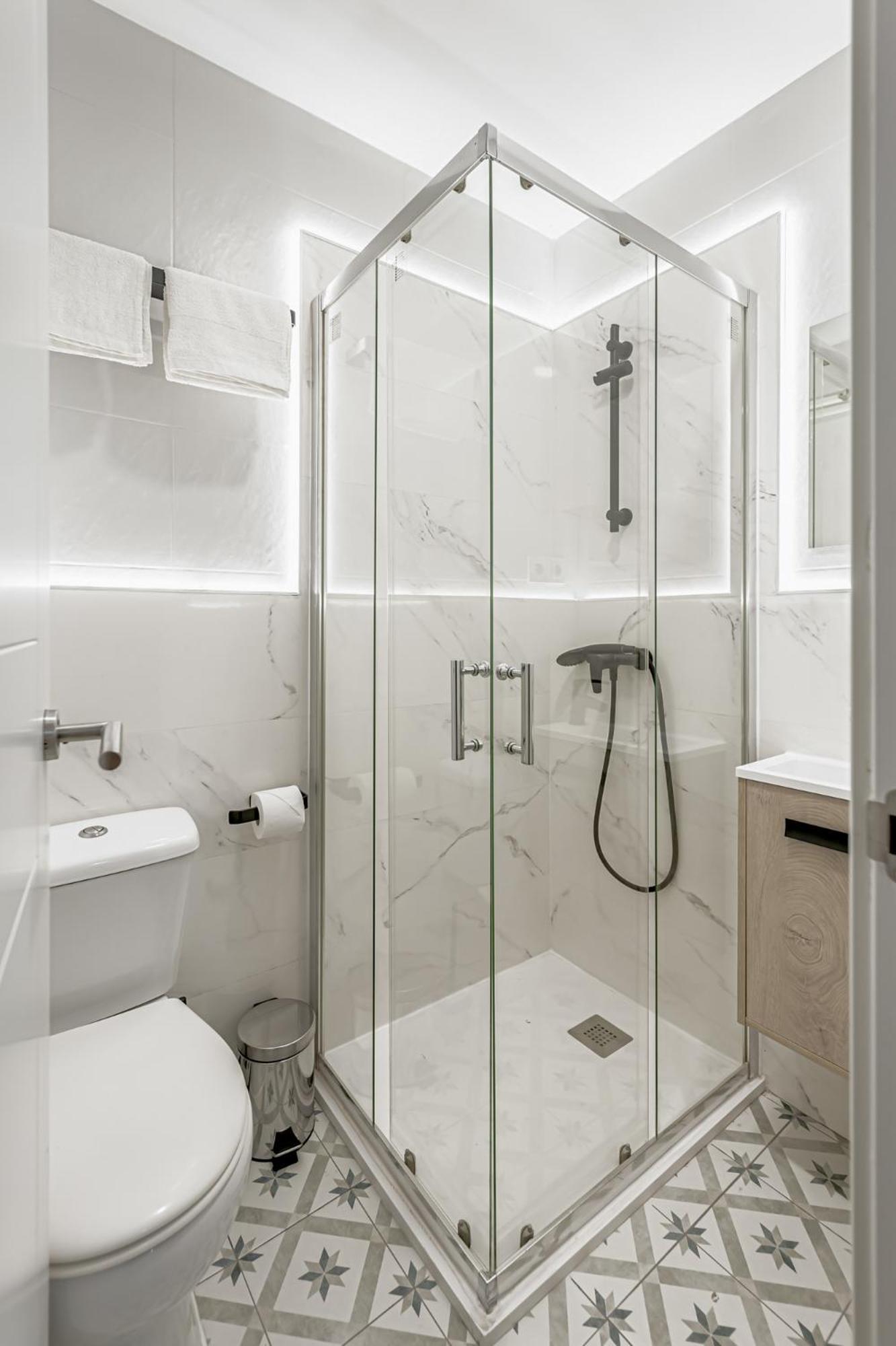מדריד Apartamentos Pensamiento מראה חיצוני תמונה